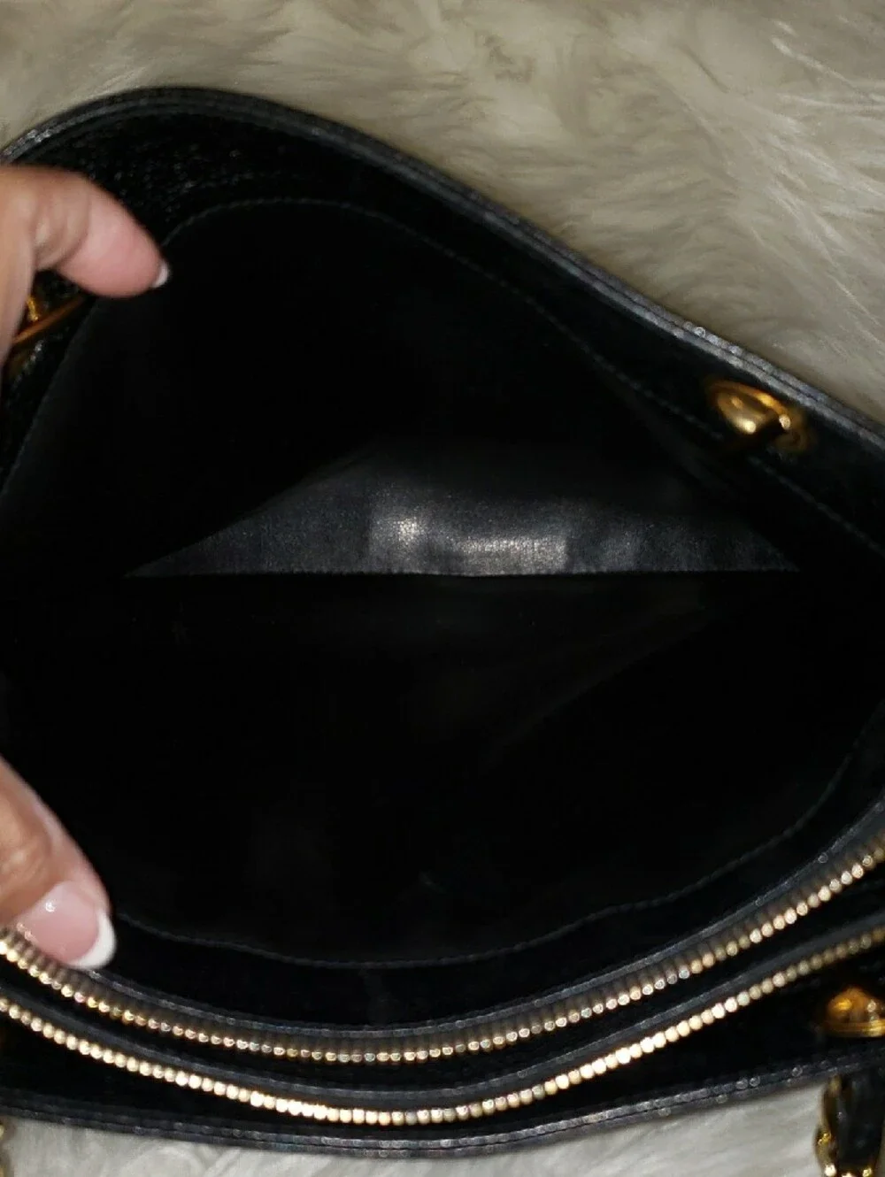 CHANEL Black Leather Shoulder Bag with Gold CC Hardware